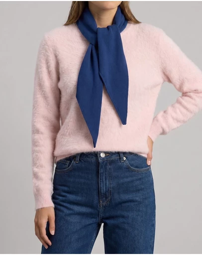 SILK MAGNOLIA - Cashmere Triangle Scarf