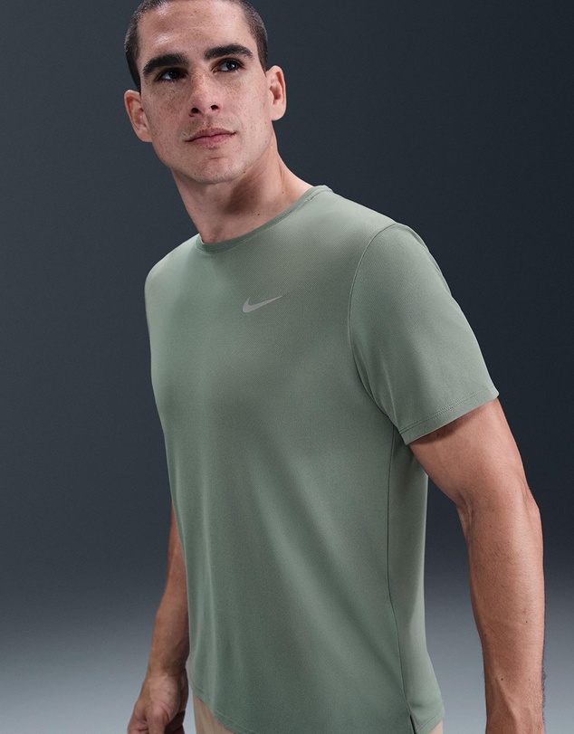 Nike - Dri-FIT Miler Short-Sleeve Running Tee