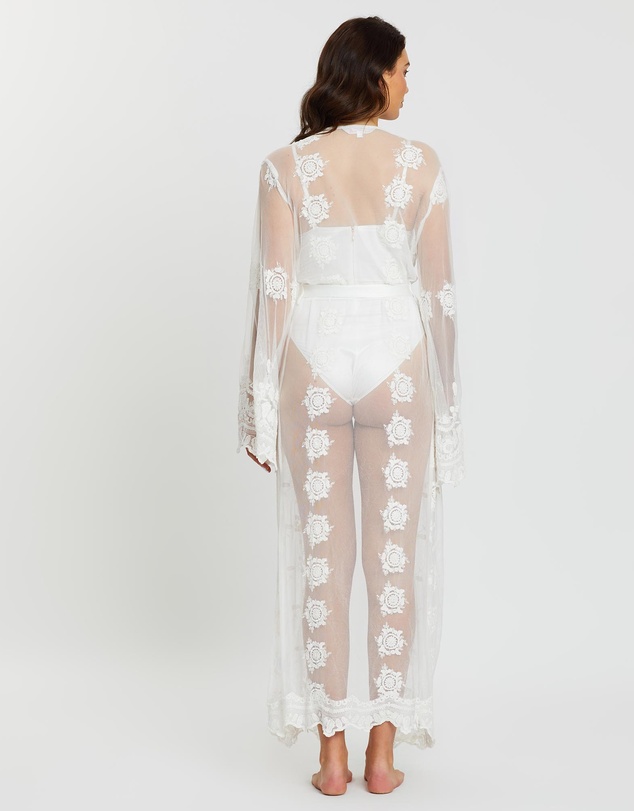 Homebodii - Madonna Lace Robe