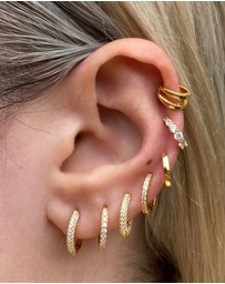 Izoa - Solid Huggie Earrings