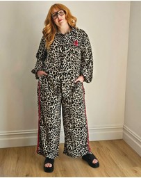 Hope & Harvest - Elio Pants Leopard Print w Red Stripe