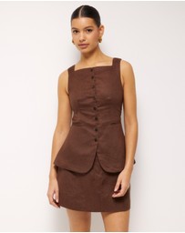 AERE - Straight Neck Vest
