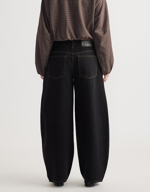 Decjuba - Rhea Mid Rise Barrel Jeans