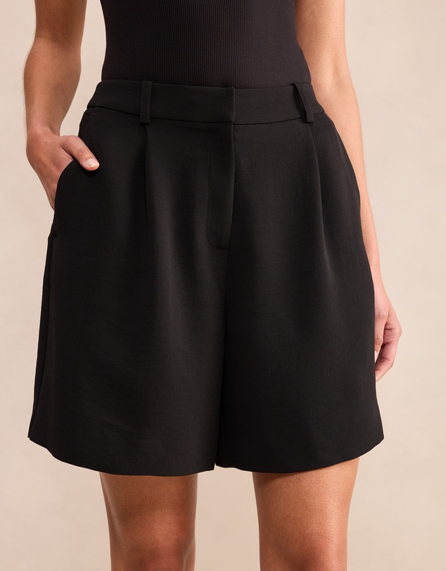 Forever New - Olivia Longline Shorts