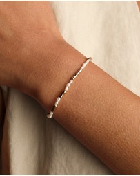 Astrid & Miyu - Pearl and Molten 18ct Gold Plated Bracelet