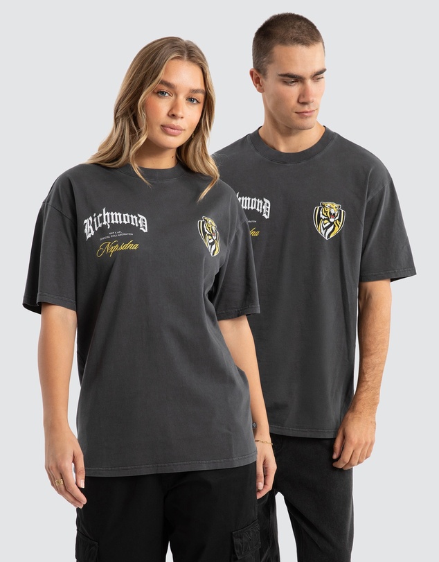 Nena & Pasadena - Richmond Vintage Goth Tee