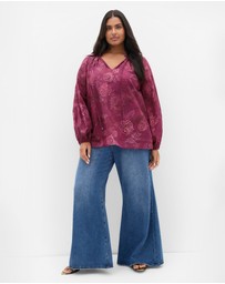 City Chic - Eternal Love Lace Print Top
