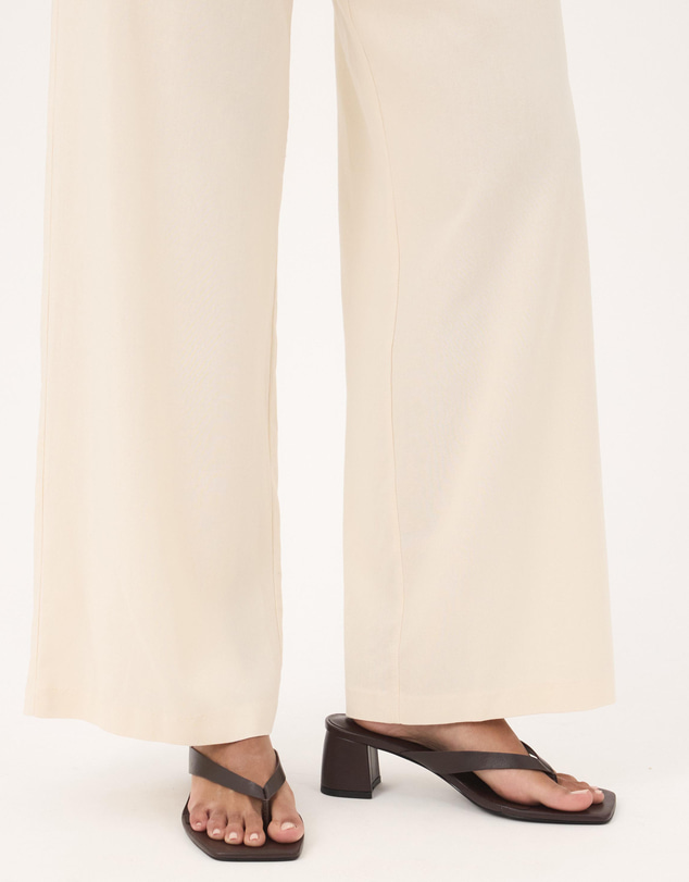 Atmos&Here - Gemma Block Leather Thong Heels