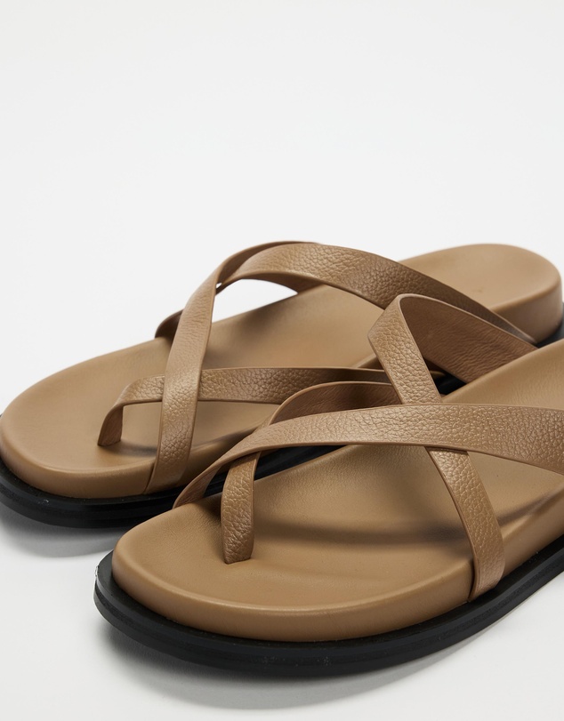 AERE - Roxy Leather Crossover Footbed Sandals - Women's