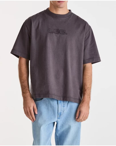 Lee - Applique Boxcut Tee