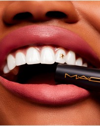 MAC - Powder Kiss Velvet Blur Slim Stick