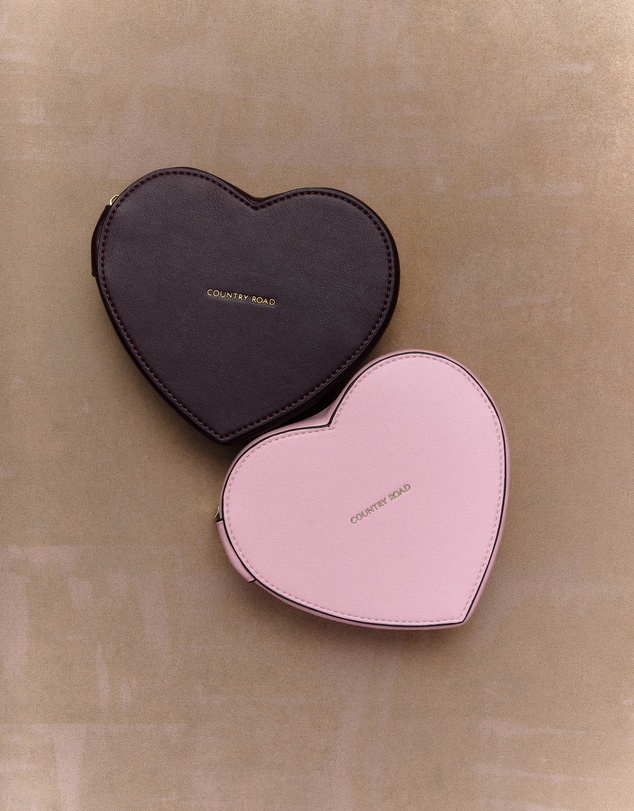 Country Road - Large Heart Jewellery Case