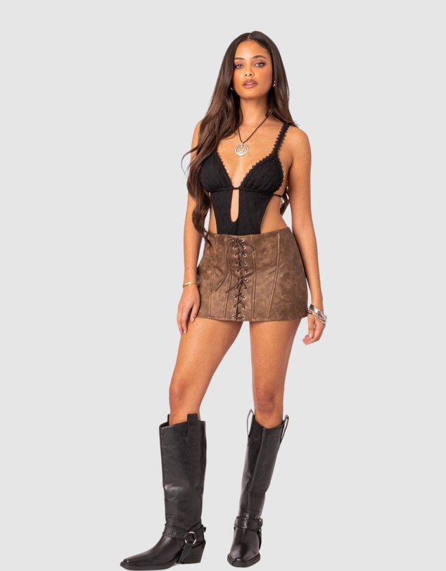 EDIKTED - Textured Cut Out Bodysuit