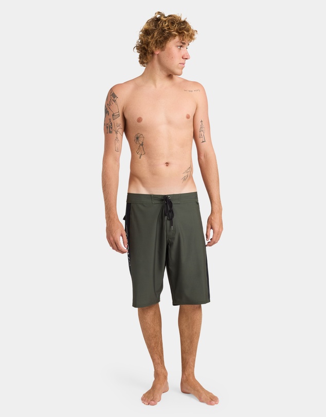 RVCA - Mens Symmetry 22