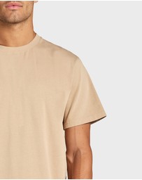 Academy Brand - Roth Tee