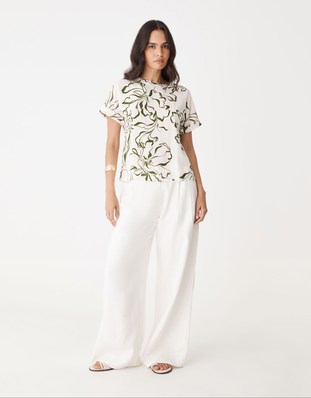 Forcast - Natalie Floral Crepe Tee