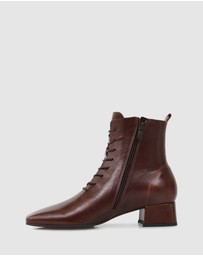 Sempre Di - Jazlyn Ankle Boots