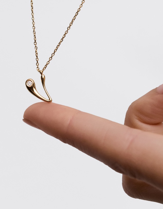 PDPAOLA - Initial 2026 V Pendant Necklace