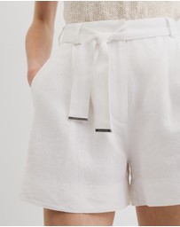 Country Road - Organically Grown Linen Tuck Front Short