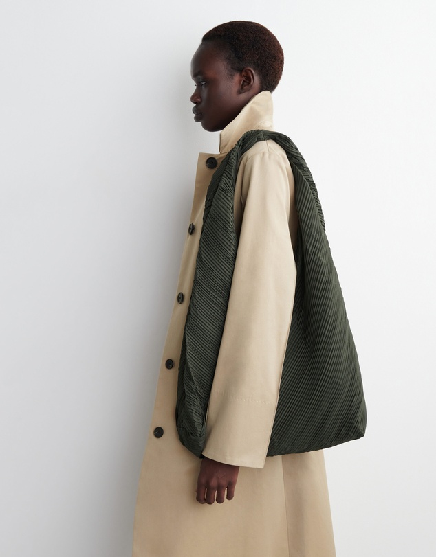 COS - Sculptural Shoulder Bag Plissé