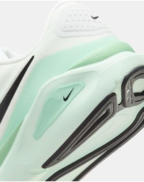 Nike - Structure 26 - Women's