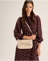 Review - Willow Shoulder Bag