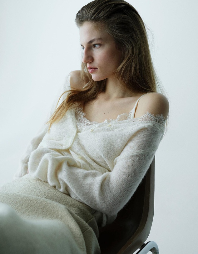 M.N.G - Top With Lace Neck