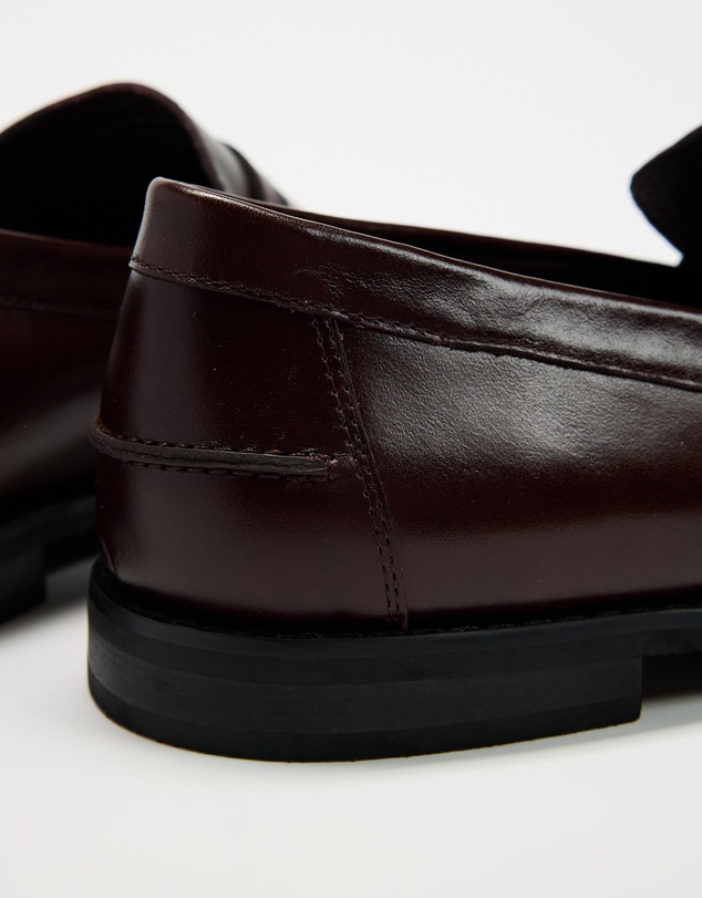 AERE - Clean Leather Loafers - Men's