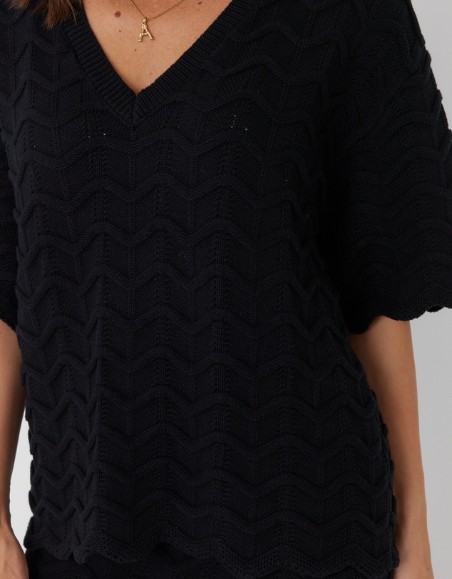 ALEXANDRA - Agape Top Black