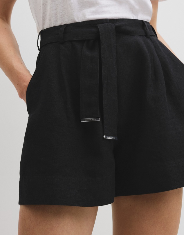 Country Road - Organically Grown Linen Tuck Front Short