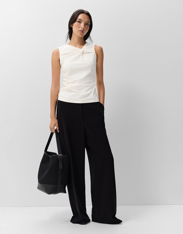 UNISON - Knot Detail Sleeveless Tee