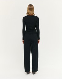Staple the Label - Alexi Twist Top