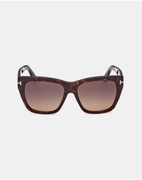 Tom Ford - Flynn 02