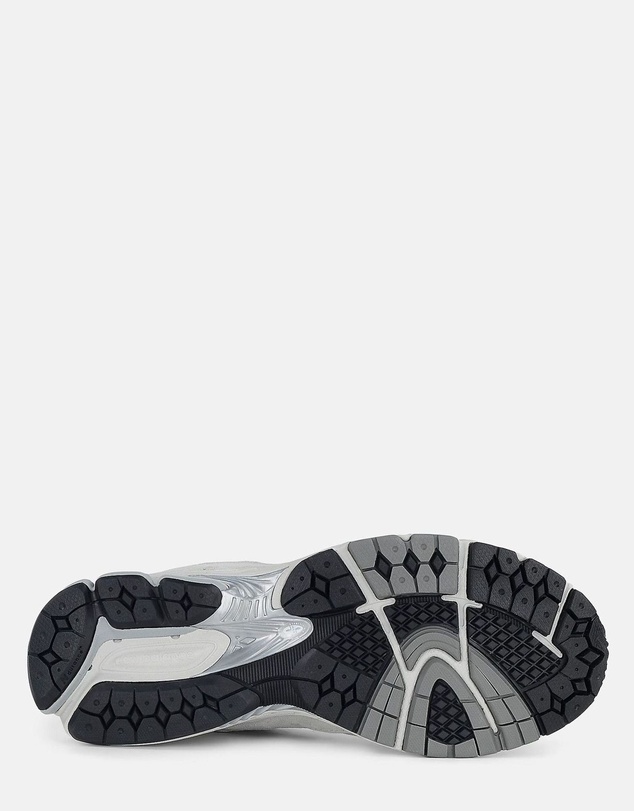 New Balance - 2002R - Men's