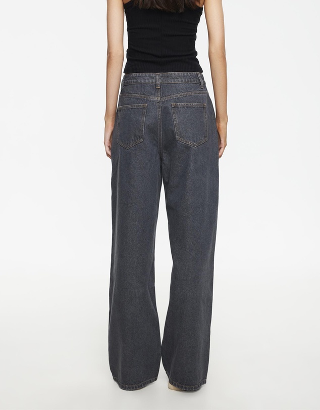 Lioness - Divine Jeans - ICONIC EXCLUSIVE