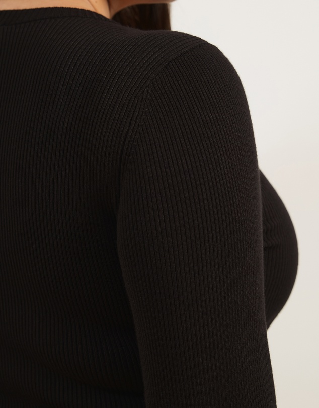 Atmos&Here Curvy - Kaia Long Sleeve Rib Knit Top