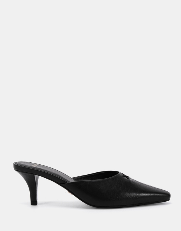 Novo - Irvine Heels