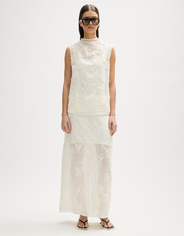 Minima Esenciales - Maelle Floral Applique Top