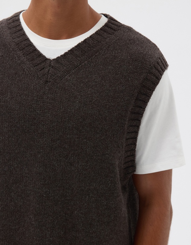 AERE - V-Neck Wool Vest