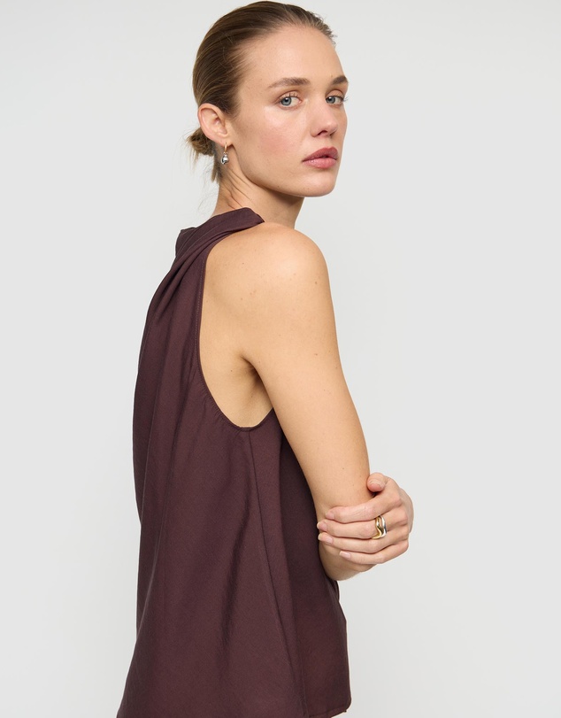 Staple the Label - Elira Twist Top
