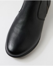 Rockport - Newara Ro