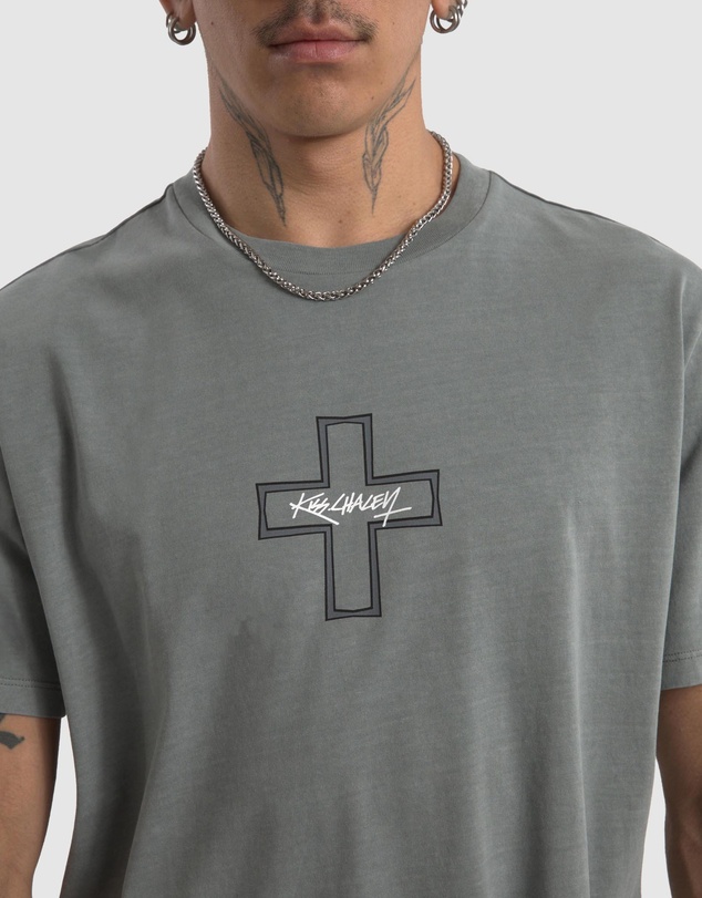Kiss Chacey - Hollow Dual Curved Tee