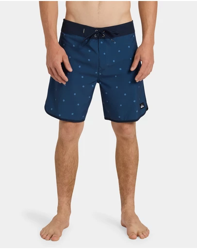 Quiksilver - Mens Surfsilk Scallop 18