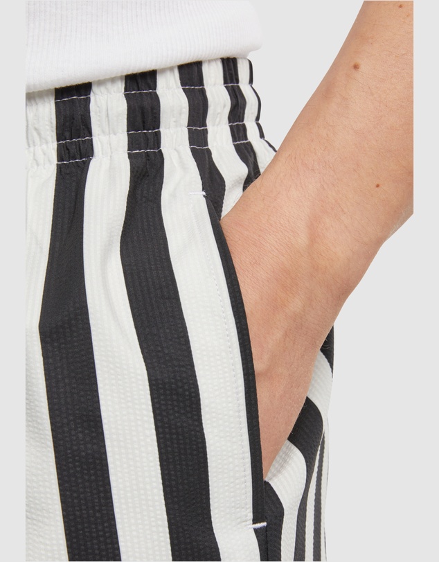 Urban Classics - Seersucker Swim Shorts
