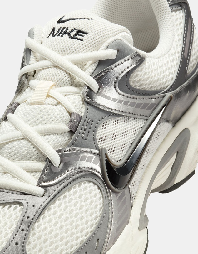 Nike - Nike V5 RNR - Men's