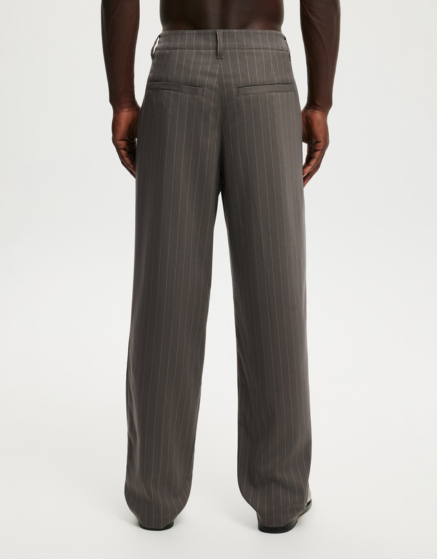 Cotton On - Baggy Tailored Pant