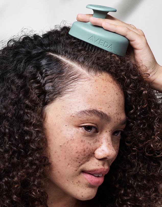 Aveda - Stimulating Scalp Massager
