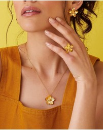 Ottoman Hands - Buttercup Gold Flower Pendant Necklace