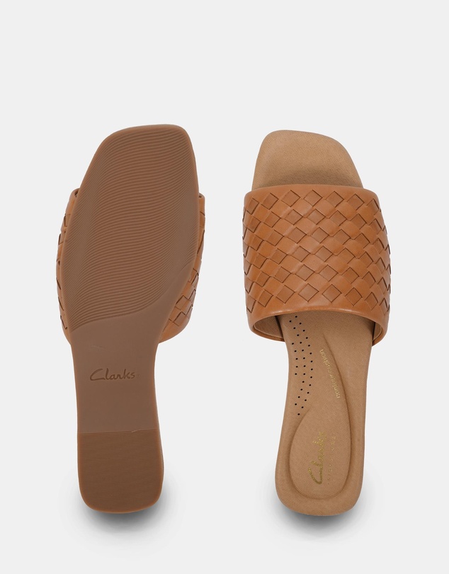 Clarks - Yana Tan
