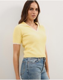 Atmos&Here - Issa Short Sleeve V-Neck Knit Polo with Contrast Trim